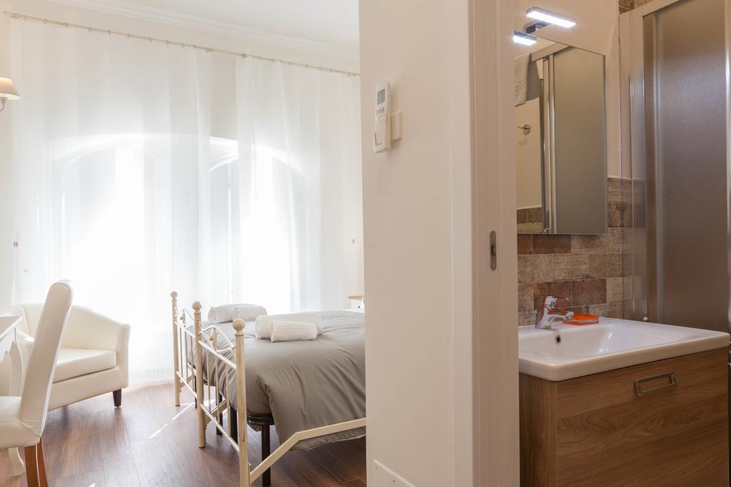 Donna Margherita Rome Suite & Rooms Exterior photo