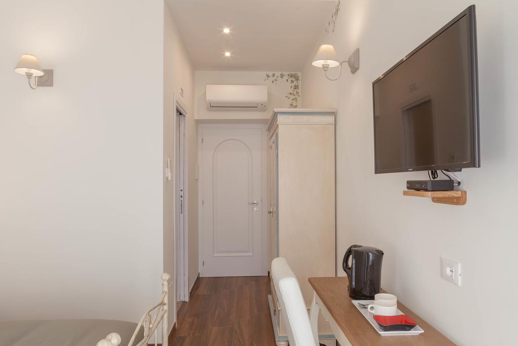 Donna Margherita Rome Suite & Rooms Exterior photo